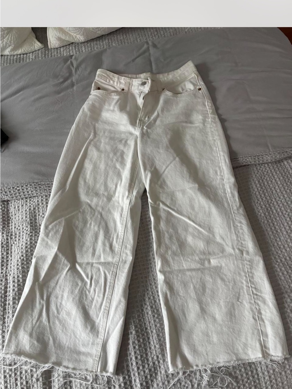 H&M White Wide-Leg Jeans with Raw Hem